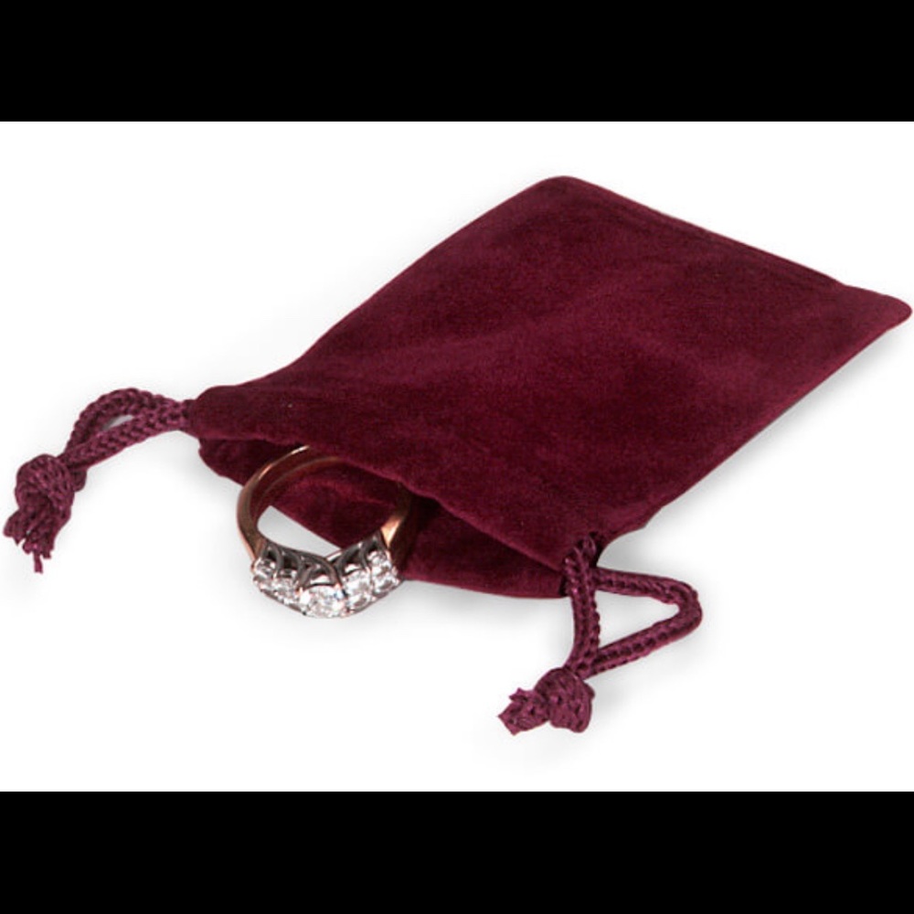 CLEARANCE  25 Velour Jewelry Bags 5 Of Each - Picture 9 of 9